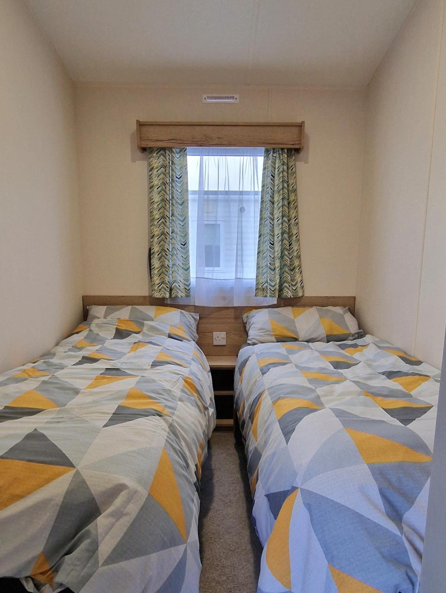 Cwtch, White Horse, Seal Bay Resort 셀시 외부 사진